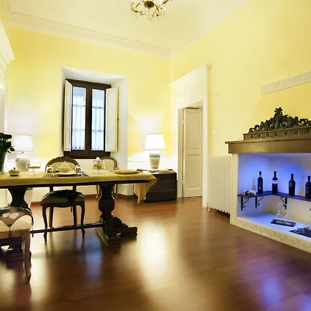 Palazzo Salini - Familiare Apartmán *